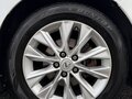 2012 Lexus ES 300h VI, белый - вид 3