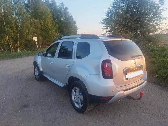 2017 Renault Duster I Рестайлинг, серый, 1700000 рублей - вид 3