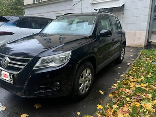 2009 Volkswagen Tiguan I, чёрный, 850000 рублей, вид 3