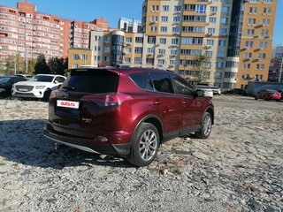 2016 Toyota RAV4 IV (XA40) Рестайлинг, красный, 1930000 рублей, вид 5