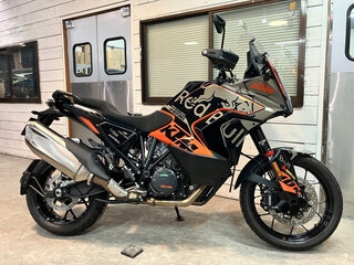 2022 KTM 1290 Super Adventure S, чёрный, 1460000 рублей, вид 2