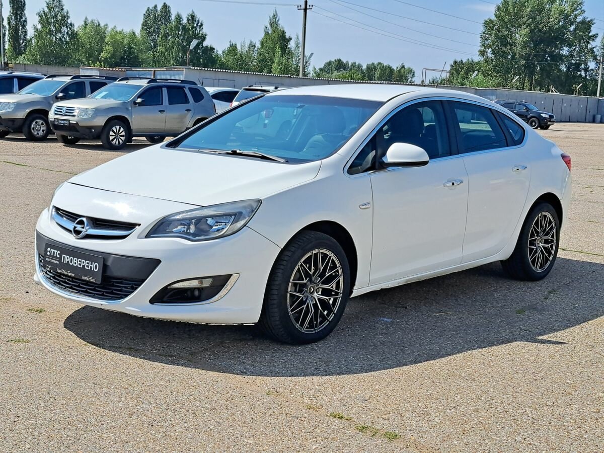 Открыть фотографии: Opel Astra J Рестайлинг