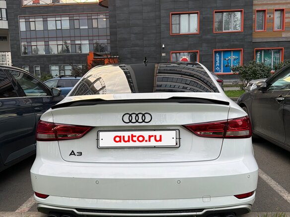 2017 Audi A3 III (8V) Рестайлинг, белый, 1550000 рублей - вид 6