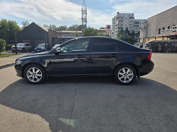 2011 Volvo S40 II Рестайлинг, чёрный, 550000 рублей - вид 3