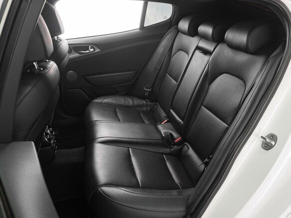 2018 Kia Stinger I, белый, 2939000 рублей - вид 19