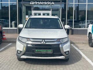 2017 Mitsubishi Outlander III Рестайлинг 2, белый, 1041000 рублей, вид 2