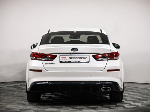 2018 Kia Optima IV Рестайлинг, белый, 1689000 рублей - вид 5