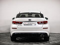 2018 Kia Optima IV Рестайлинг, белый, 1689000 рублей - вид 5