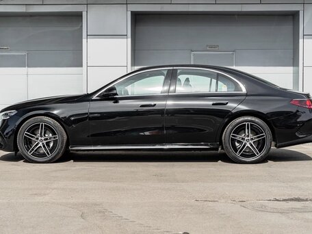 2025 Mercedes-Benz E-Класс 300 VI (W214, S214), чёрный, 8590000 рублей, вид 5