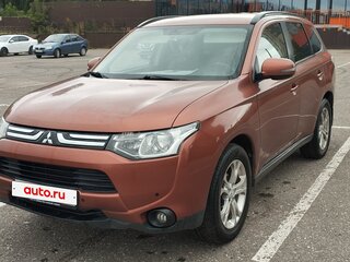 2012 Mitsubishi Outlander III, коричневый, 1350000 рублей, вид 2
