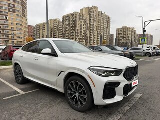 2021 BMW X6 40i III (G06), белый, 7800000 рублей, вид 5