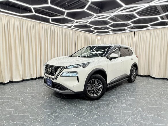 2021 Nissan X-Trail IV, белый, 3299900 рублей