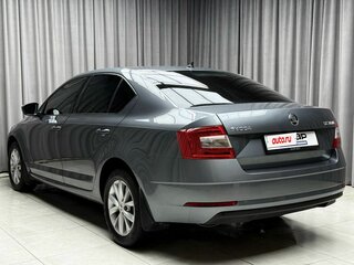 2017 Skoda Octavia III (A7) Рестайлинг, серый, 1799000 рублей, вид 4