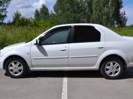 2013 Renault Logan I Рестайлинг, белый, 610000 рублей, вид 3