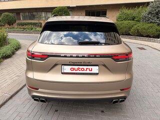 2018 Porsche Cayenne Turbo III, золотистый, 12500000 рублей, вид 5