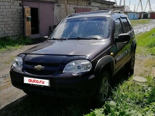 2010 Chevrolet Niva I Рестайлинг, коричневый, 550000 рублей, вид 1