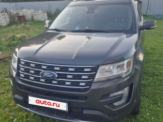 2017 Ford Explorer V Рестайлинг, серый, 2450000 рублей, вид 1