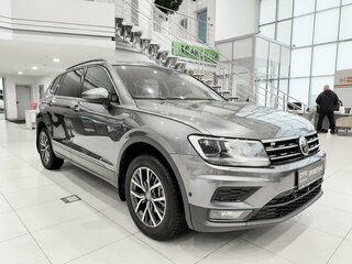 2019 Volkswagen Tiguan Allspace II, серый, 2280000 рублей, вид 3