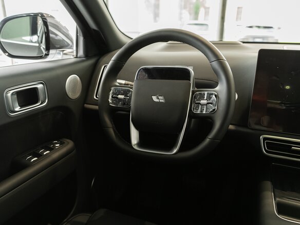 2025 Li Auto (Lixiang) L9 52.3 kWh I Рестайлинг, серебристый, 8890000 рублей - вид 10