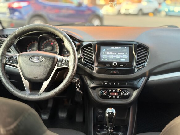 2017 Lada (ВАЗ) Vesta I, серый, 750000 рублей - вид 16