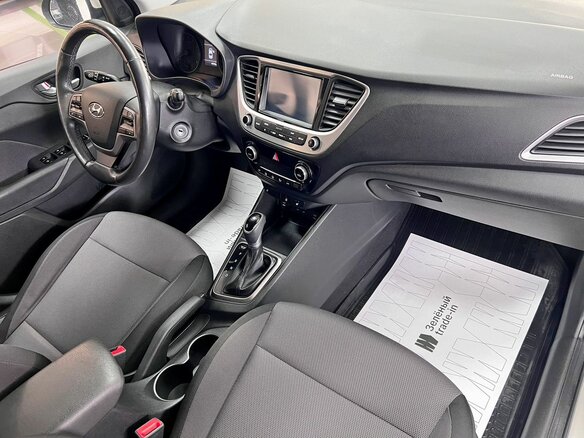 2017 Hyundai Solaris II, бежевый, 1390000 рублей - вид 12