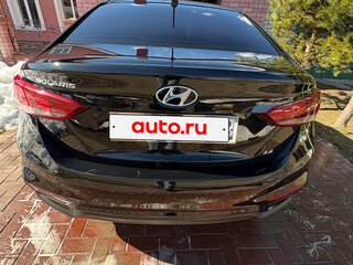 2017 Hyundai Solaris II, чёрный, 1450000 рублей, вид 3