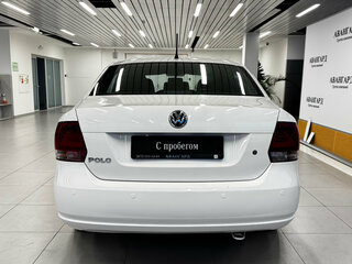 2013 Volkswagen Polo V, белый, 795000 рублей, вид 4