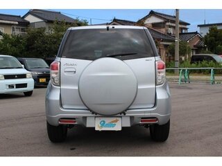 2014 Toyota Rush I, серебристый, 1030000 рублей, вид 4