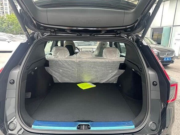 2026 Volvo XC70 III, чёрный, 6700000 рублей - вид 17
