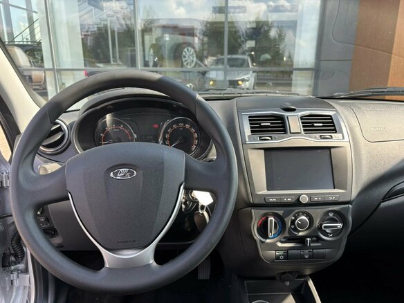 2026 Lada (ВАЗ) Granta I Рестайлинг, серебристый, 1238000 рублей - вид 9
