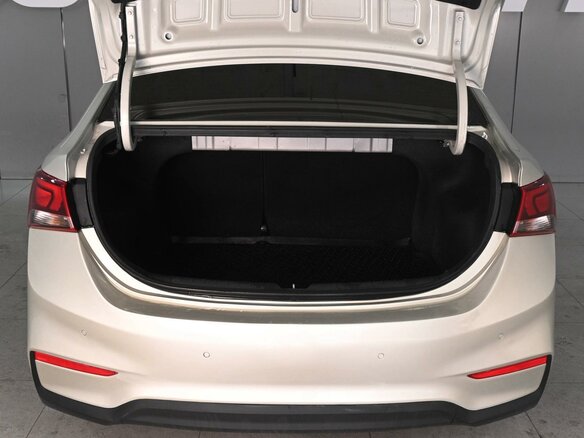 2019 Hyundai Solaris II, бежевый, 1299000 рублей - вид 17