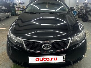 2011 Kia Cerato 6-speed II, чёрный, 900000 рублей, вид 1