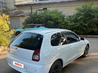 1999 Mitsubishi Mirage V, белый, 193000 рублей, вид 3