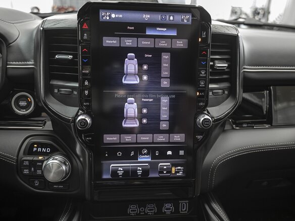 2026 Ram 1500 Crew Cab V Рестайлинг, красный - вид 34