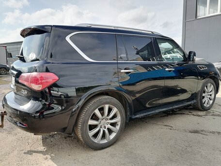 2013 Infiniti QX56 II, чёрный, 997000 рублей, вид 4