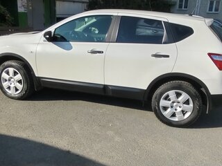 2013 Nissan Qashqai I Рестайлинг, белый, 1360000 рублей, вид 1