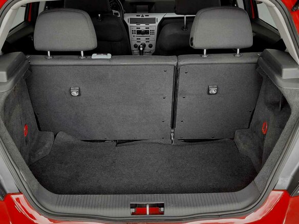 2011 Opel Astra H Рестайлинг, красный - вид 11