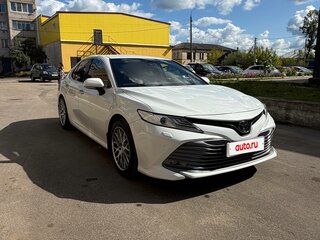 2019 Toyota Camry VIII (XV70), белый, 2250000 рублей, вид 2