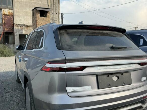 2026 Geely Monjaro (Xingyue L) I, серебристый - вид 3