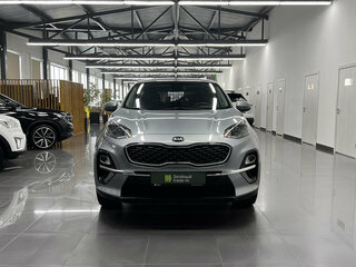 2019 Kia Sportage IV Рестайлинг, серебристый, 2040000 рублей, вид 3