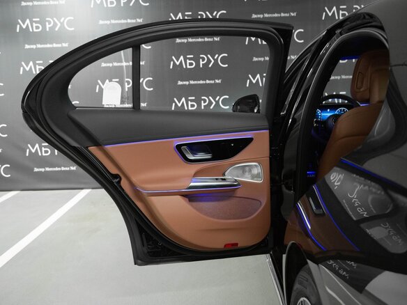2026 Mercedes-Benz E-Класс 300 VI (W214, S214), чёрный - вид 23