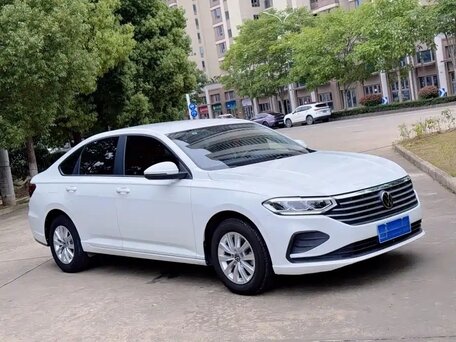 2023 Volkswagen Lavida III Рестайлинг, белый, 1337007 рублей, вид 3