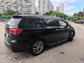 2018 Kia Carnival III, чёрный, 2600000 рублей, вид 4