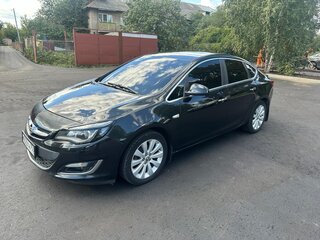 2013 Opel Astra J Рестайлинг, чёрный, 750000 рублей, вид 1