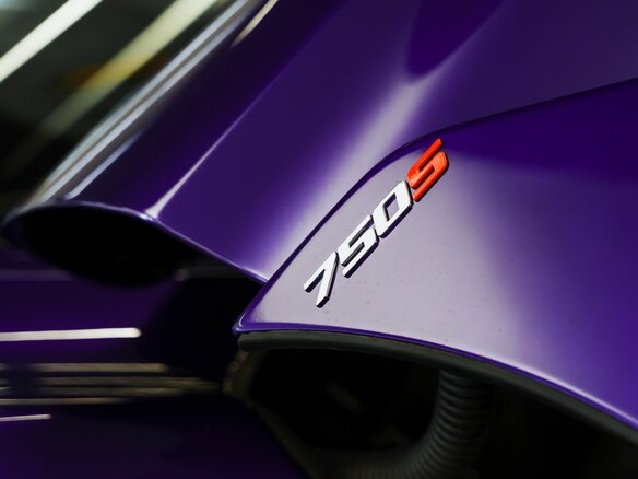 2026 McLaren 750S, фиолетовый, 41900000 рублей - вид 9