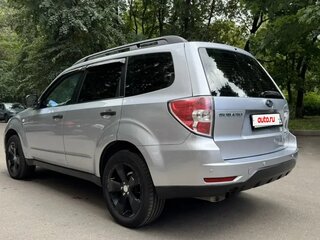 2011 Subaru Forester III Рестайлинг, серебристый, 1050000 рублей, вид 5