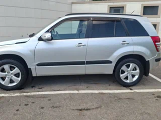 2010 Suzuki Grand Vitara II Рестайлинг, серебристый, 900000 рублей, вид 4