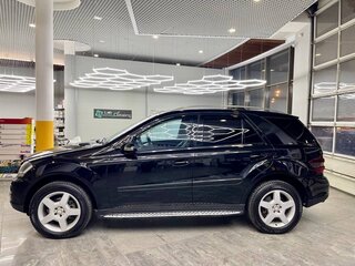 2006 Mercedes-Benz M-Класс 350 II (W164), чёрный, 1200000 рублей, вид 2