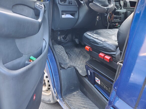 2005 Mercedes-Benz Sprinter Classic, синий, 1390000 рублей - вид 8