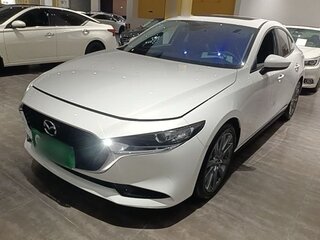 2019 Mazda 3 Axela III (BM) Рестайлинг, белый, 1850000 рублей, вид 2